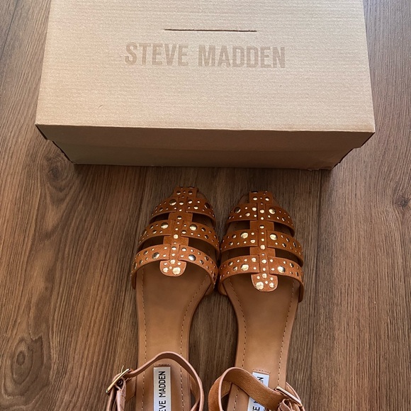Steve Madden Tan Multi-Stud Gladiator Sandals - Picture 4 of 8